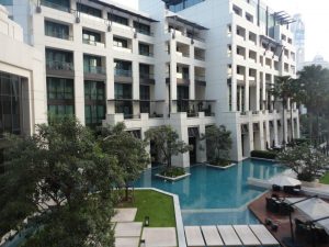 siam kempinski hotel, Siam Kempinski, The Lady in Red, luxury hotel bangkok, Henrik Yde Andersen, The Siam Kempinski 