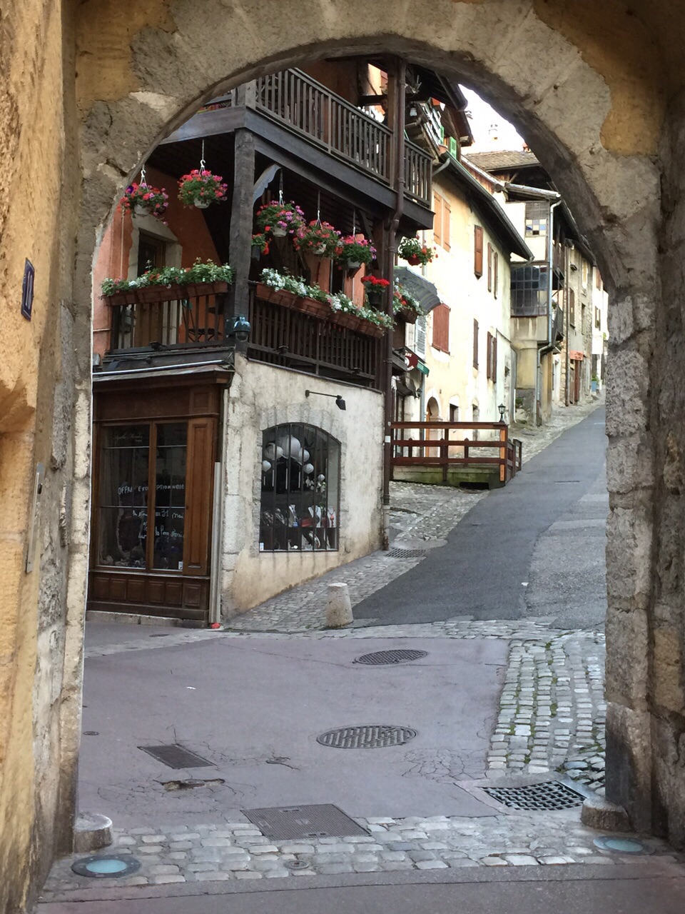 Annecy, beaucoup, Chamonix, France, Je t'aime beaucoup Annecy, River Thiou, Lac d’Annecy, Notre Dame de Liese