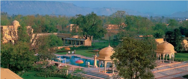 the Oberoi RajVilas, jaipur, naila fort, Oberoi RajVilas, puppets, rajasthani