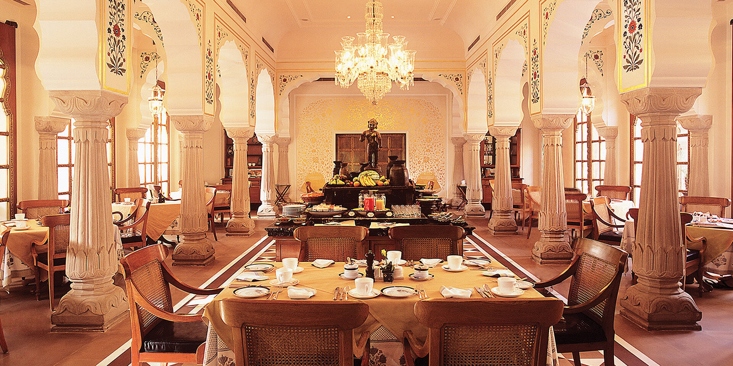 oberoi rajvilas interior, jaipur, naila fort, Oberoi RajVilas, puppets, rajasthani