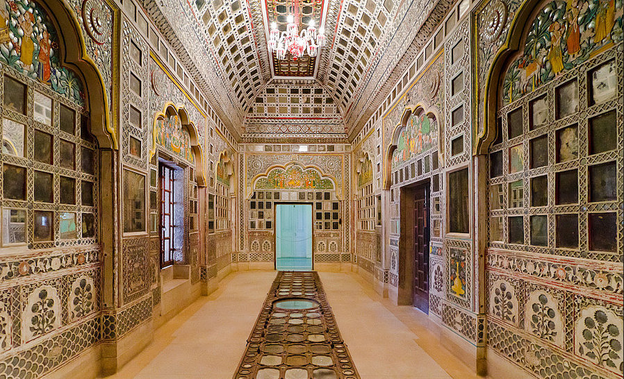 Sheesh Mahal, jaipur, naila fort, Oberoi RajVilas, puppets, rajasthani