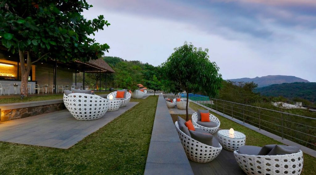 Evening at Hilton Shillim Estate, luxury hotels sahyadris, Hilton Shillim Retreat and Spa, sahyadris luxury resorts, hilton shillim estate retreat lonavala