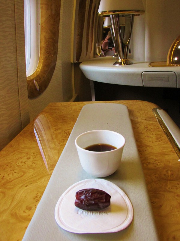 Emirates First Class, emirates first class private suite, emirates first class review, emirates first class suite