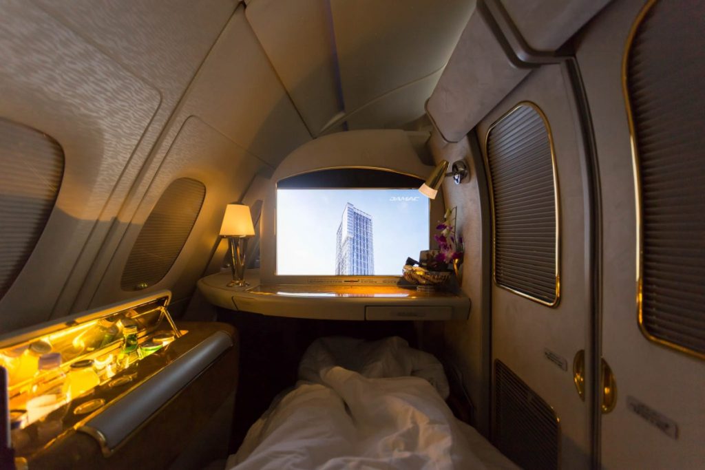 Emirates First Class, emirates first class private suite, emirates first class review, emirates first class suite